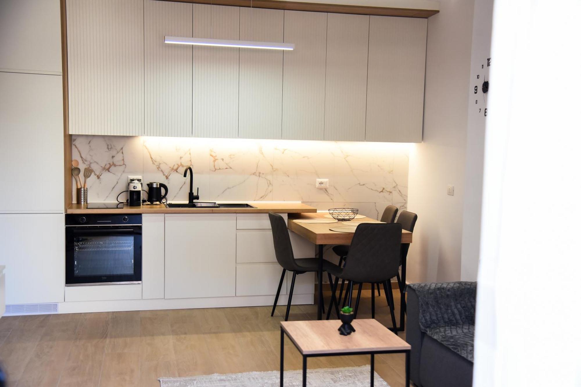 Apartment Finn Modern Seaside Durres