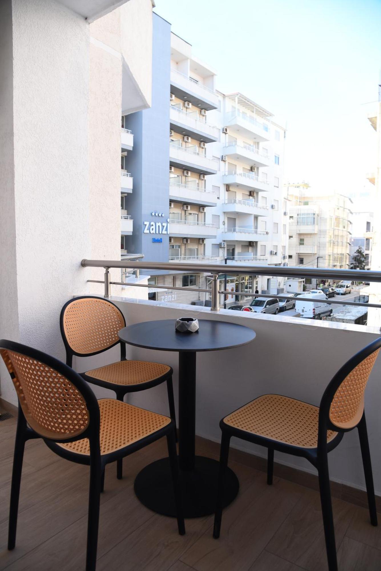 Apartment Finn Modern Seaside